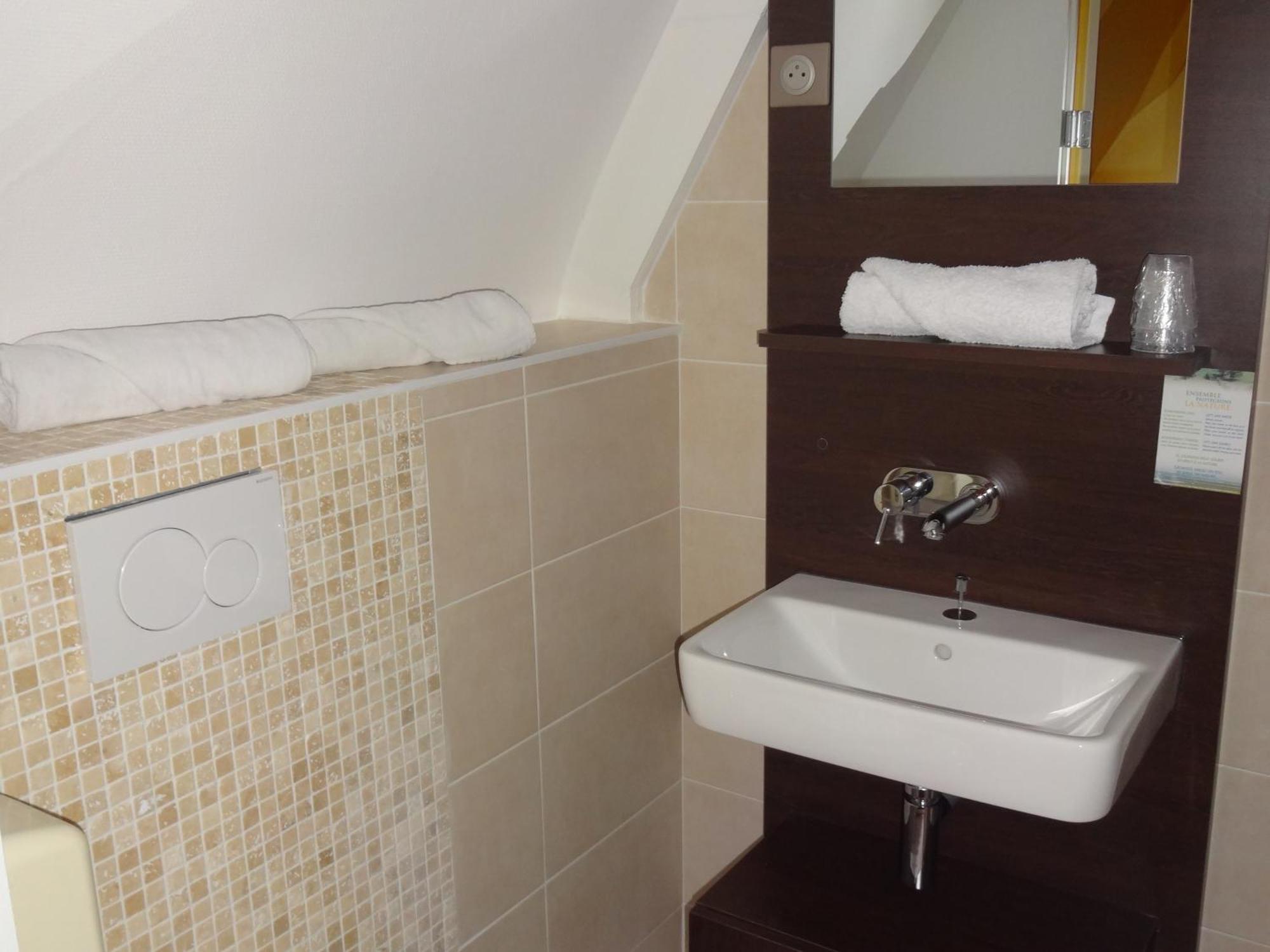 Hotel La Champagne Ardenne Cabourg Habitación foto