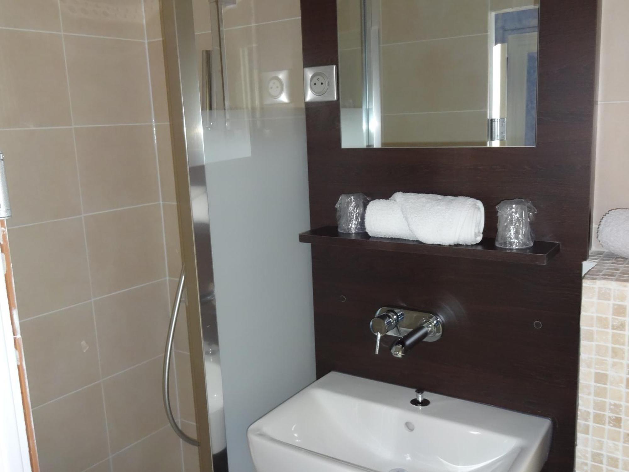 Hotel La Champagne Ardenne Cabourg Habitación foto